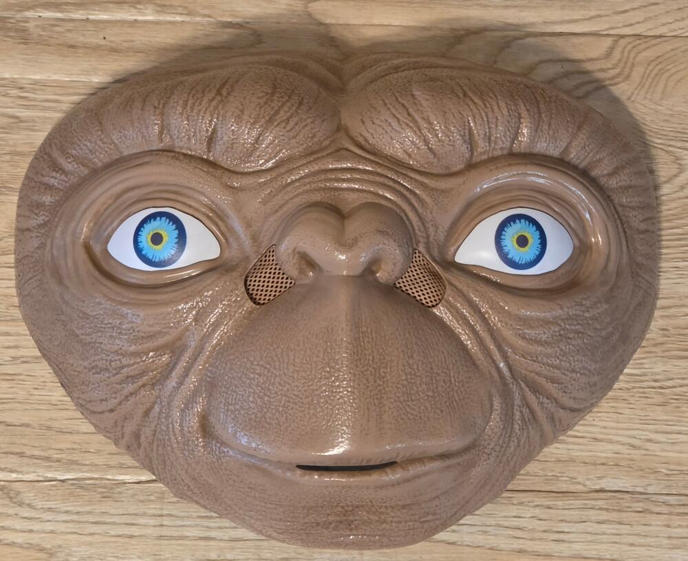 Universal City Studios Executive E.T. Collectors Halloween Mask - Hard Plastic